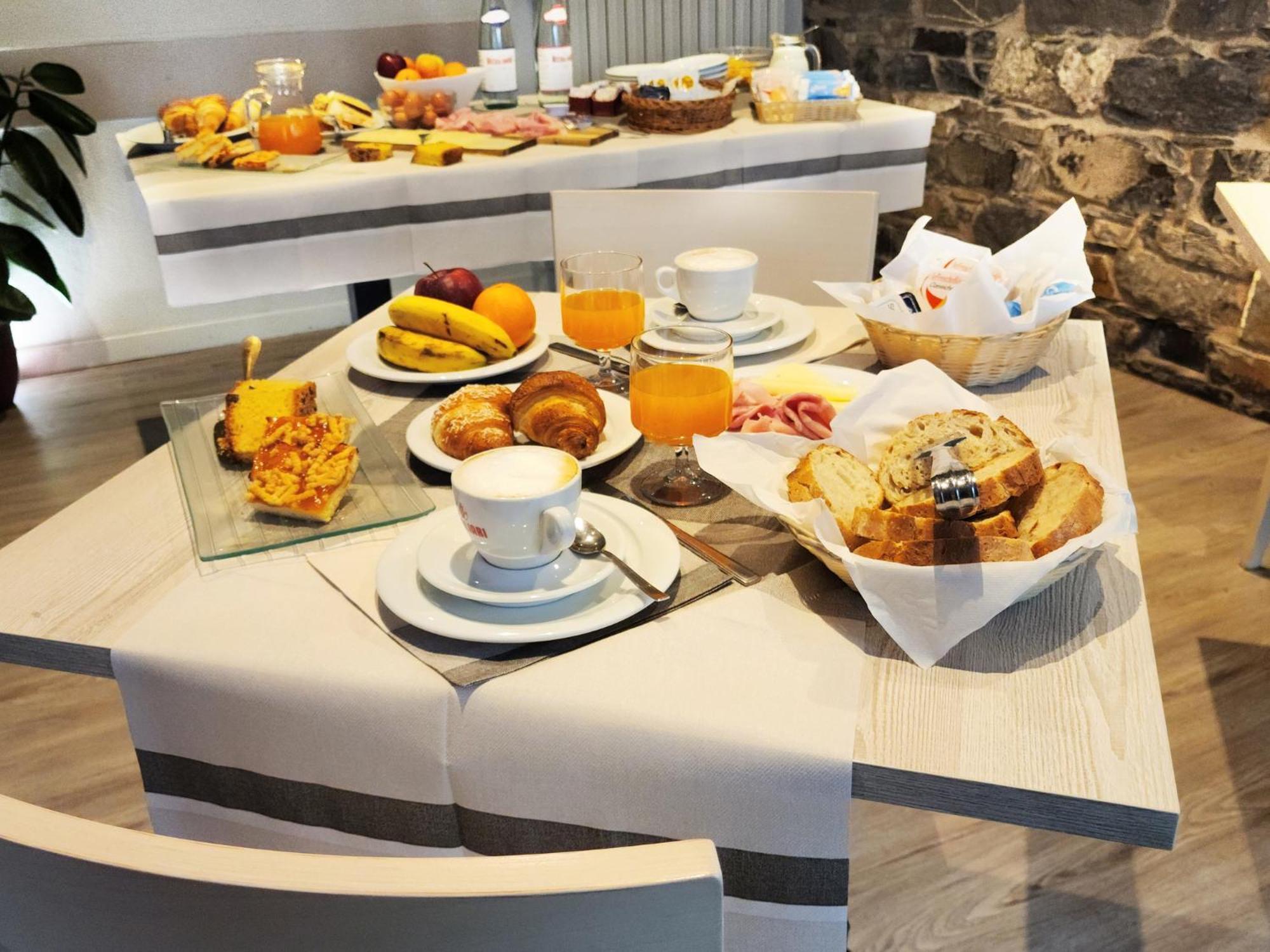 Hotel Locanda Romana 2*